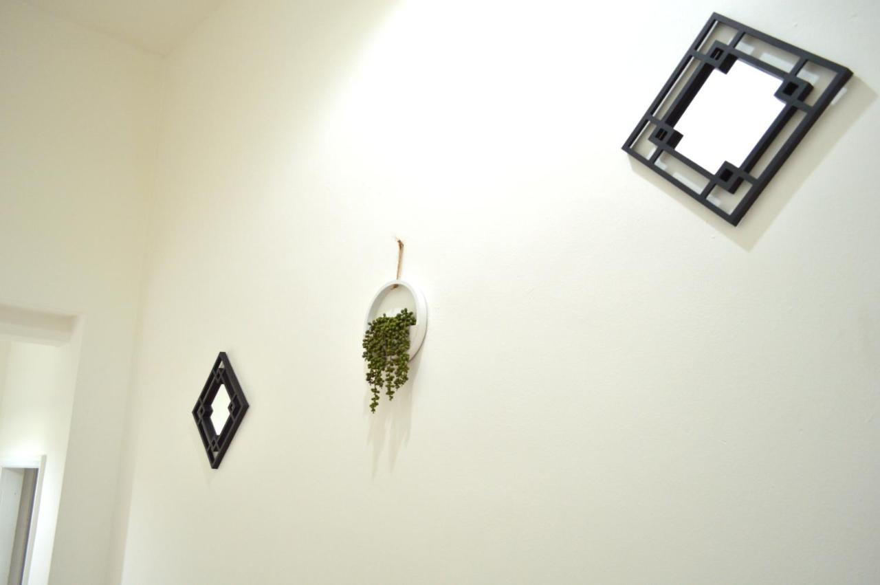 Beautiful Two-Bed Apartment With Driveway Parking Nottingham Luaran gambar